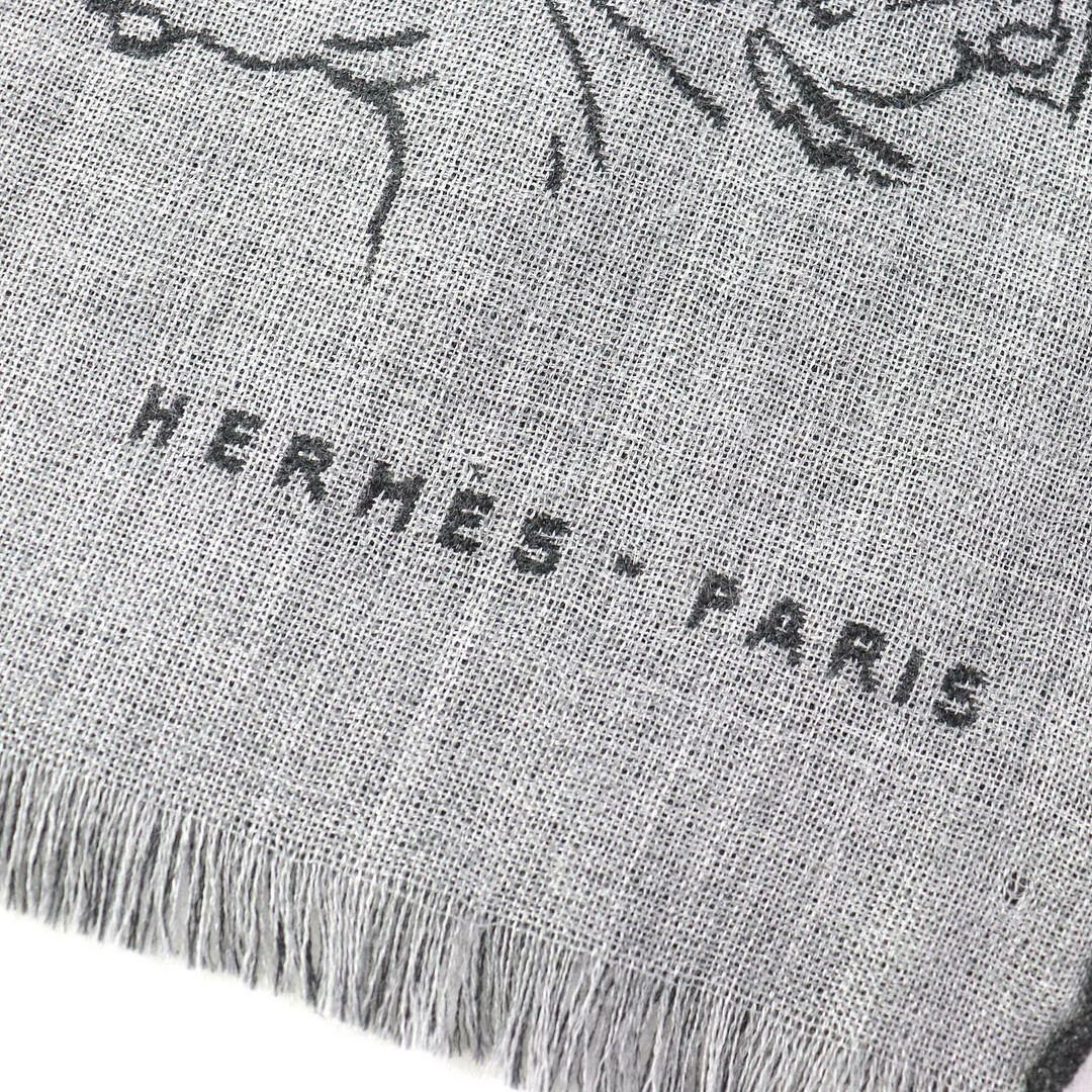 Hermes(エルメス)の未使用品△HERMES エルメス 703845T ティセ リバーシブルホースミックスマフラー カシミヤ シルク GRIS ANTHRACITE ショール ストール 英国製 メンズ メンズのファッション小物(ストール)の商品写真