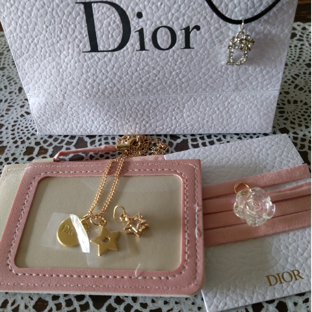 Dior(ディオール)のDIORノベルティチャーム レディースのアクセサリー(ネックレス)の商品写真