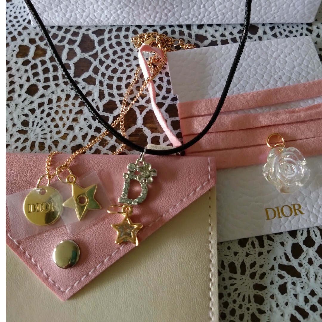Dior(ディオール)のDIORノベルティチャーム レディースのアクセサリー(ネックレス)の商品写真