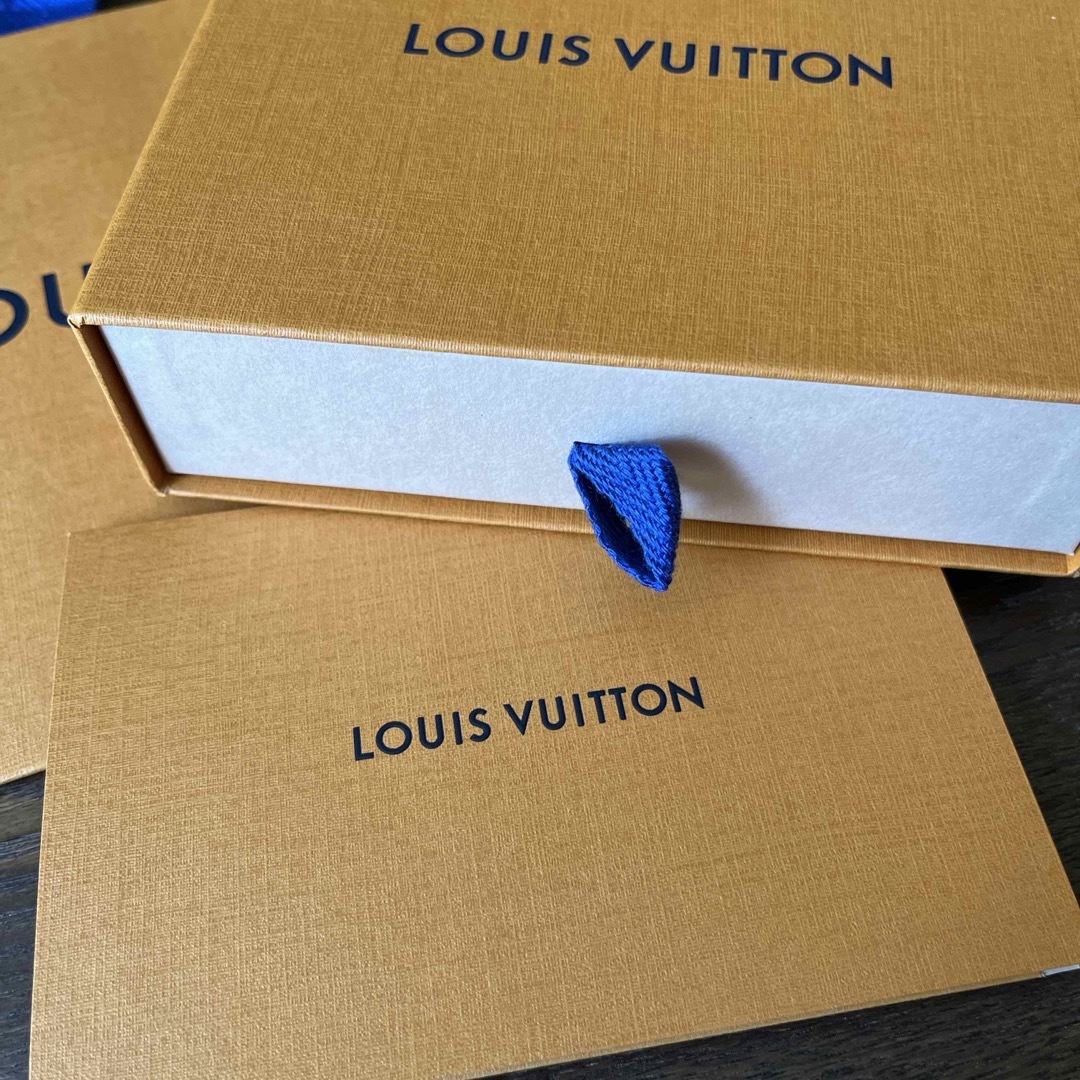 LOUIS VUITTON(ルイヴィトン)のショップバック　箱 レディースのバッグ(ショップ袋)の商品写真