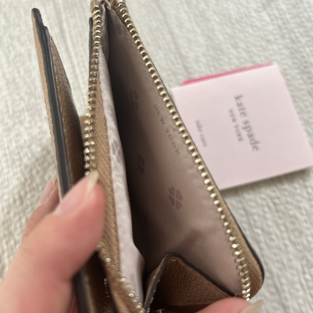 kate spade new york(ケイトスペードニューヨーク)のkate spade NEW YORK レザー折財布 PWRU7160 レディースのファッション小物(財布)の商品写真