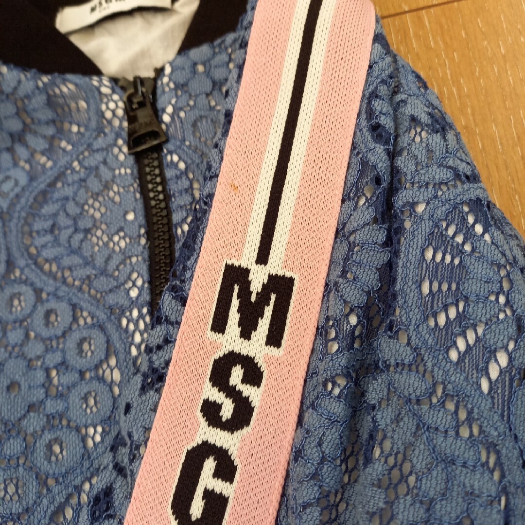 MSGM(エムエスジイエム)のMSGMブルゾン　キッズアウター キッズ/ベビー/マタニティのキッズ服女の子用(90cm~)(ジャケット/上着)の商品写真