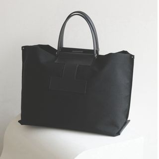 イアクッチ(IACUCCI)の【ソルベット L CORDURA/RUGA】イアクッチ(トートバッグ)