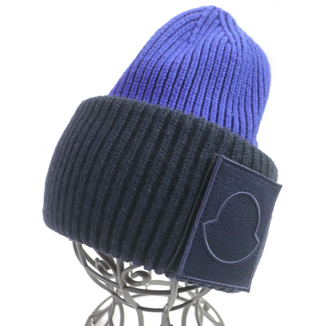 MONCLER(モンクレール)の未使用品□MONCLER モンクレール BERRETTO TRICOT ロゴワッペン ビーニー ニットキャップ ブルー ネイビー UNI イタリア製 正規品 メンズ メンズの帽子(ニット帽/ビーニー)の商品写真