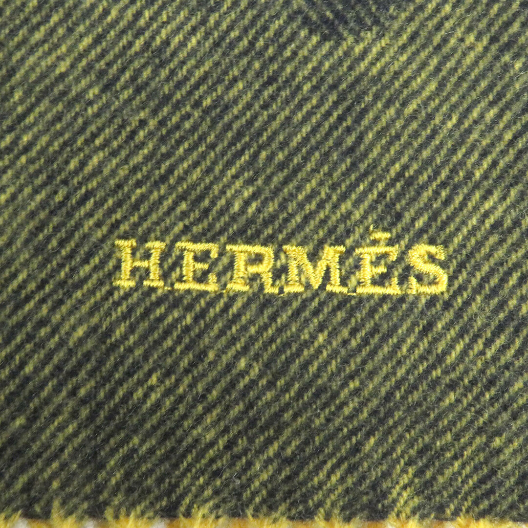 Hermes(エルメス)の極美品□HERMES エルメス カシミヤ100％ シェーヌダンクル クレイジーチェーン ロゴ刺繍 ショール フリンジマフラー イエロー系 UK製 メンズ メンズのファッション小物(マフラー)の商品写真