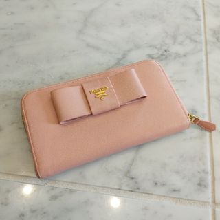 プラダ(PRADA)のPRADA プラダ サフィアーノ ピンク リボン 長財布(財布)