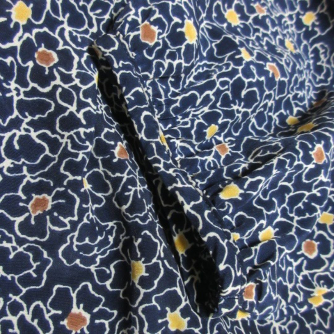 ビームスハート ブラウス 長袖 花柄  F 紺 220326AO11A レディースのトップス(シャツ/ブラウス(長袖/七分))の商品写真