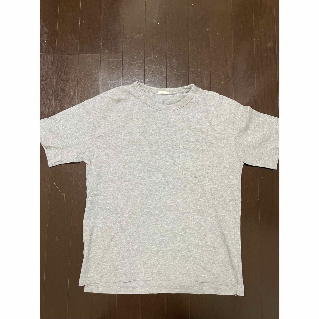 UNIQLO(ユニクロ)のUNIQLO Tシャツ　無地　グレー　ポケット メンズのトップス(Tシャツ/カットソー(半袖/袖なし))の商品写真