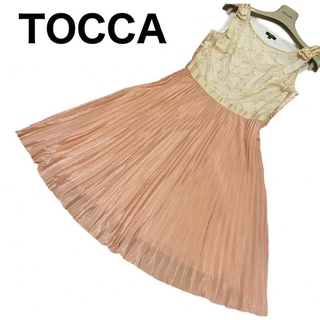 TOCCA - 美品　TOCCA ノースリーブワンピース　リボン　レース　ラメ　プリーツ　花柄