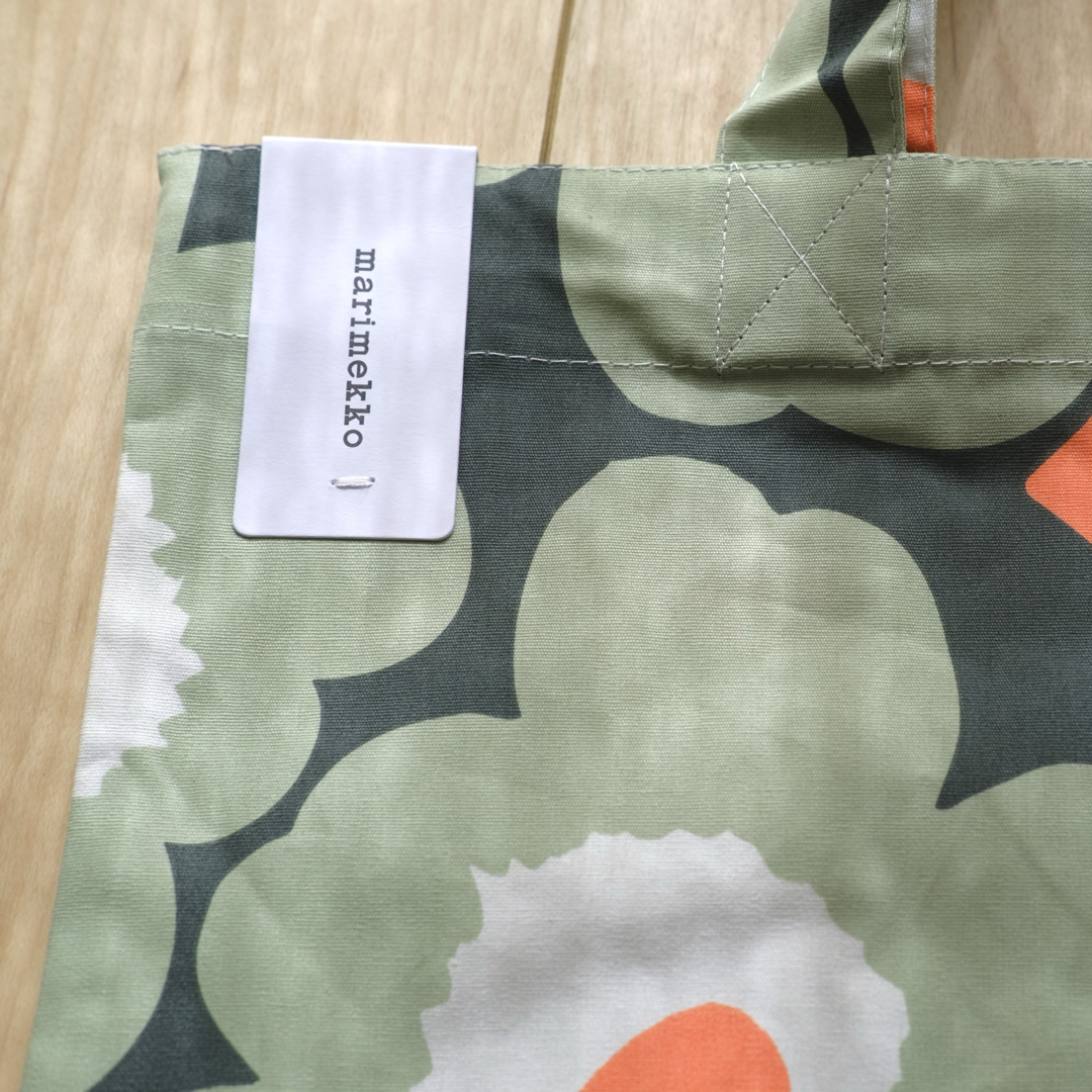 marimekko(マリメッコ)のマリメッコウニッコトートバック　エコバッグ 緑色 花 レディースのバッグ(トートバッグ)の商品写真