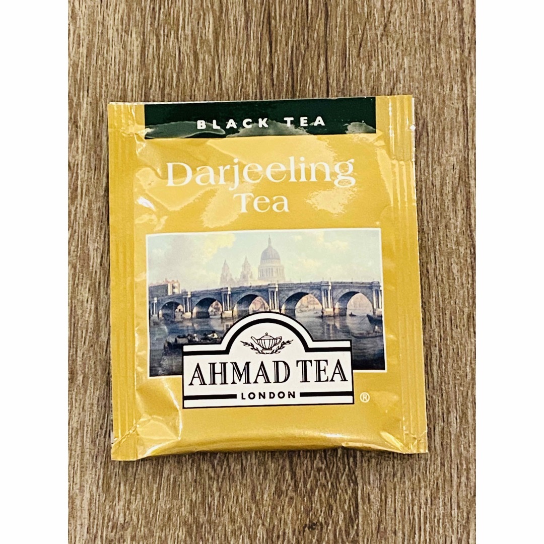 高級TWG玄米茶＆英国紅茶ブランドAHMAD TEA アーマッドティー紅茶 食品/飲料/酒の飲料(茶)の商品写真