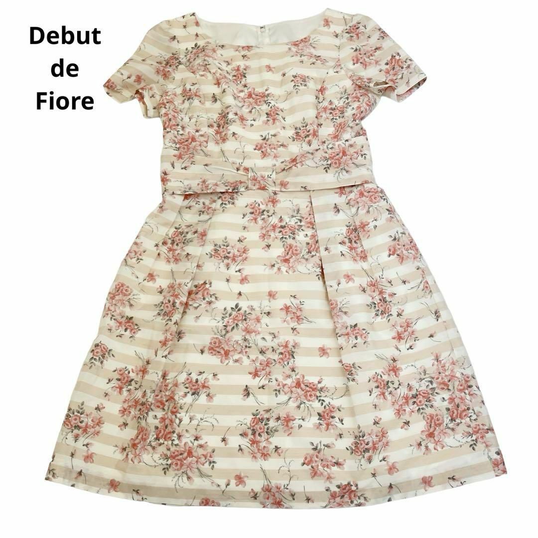 Debut de Fiore(デビュードフィオレ)のDebut de Fiore ワンピース　花柄　フラワー　ピンク系　リボン型 レディースのワンピース(ひざ丈ワンピース)の商品写真