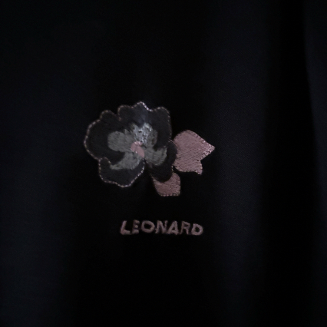 LEONARD(レオナール)のLEONARD  レオナール シンプルカットソー レディースのトップス(カットソー(半袖/袖なし))の商品写真