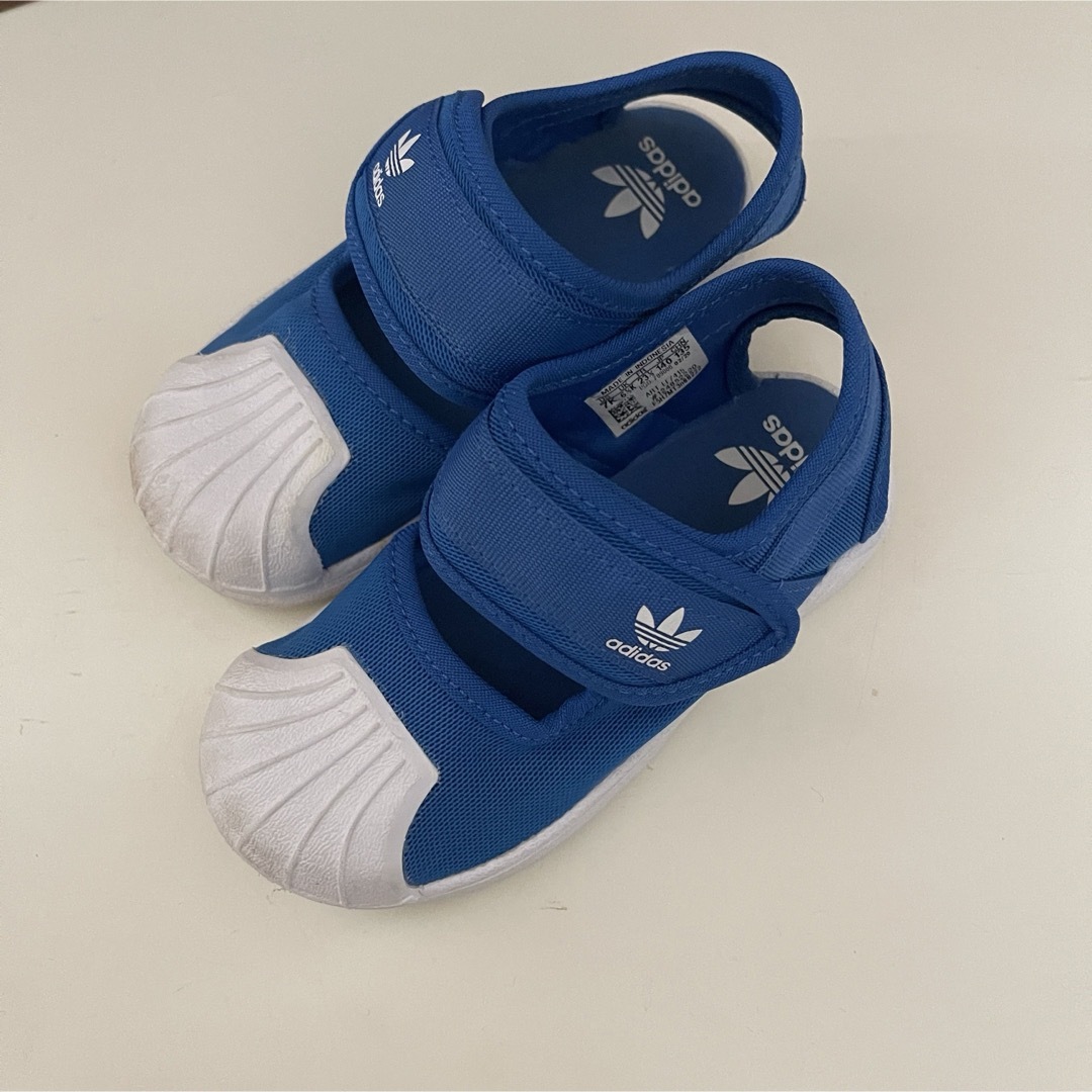 adidas(アディダス)のadidasサンダル14cm キッズ/ベビー/マタニティのベビー靴/シューズ(~14cm)(サンダル)の商品写真