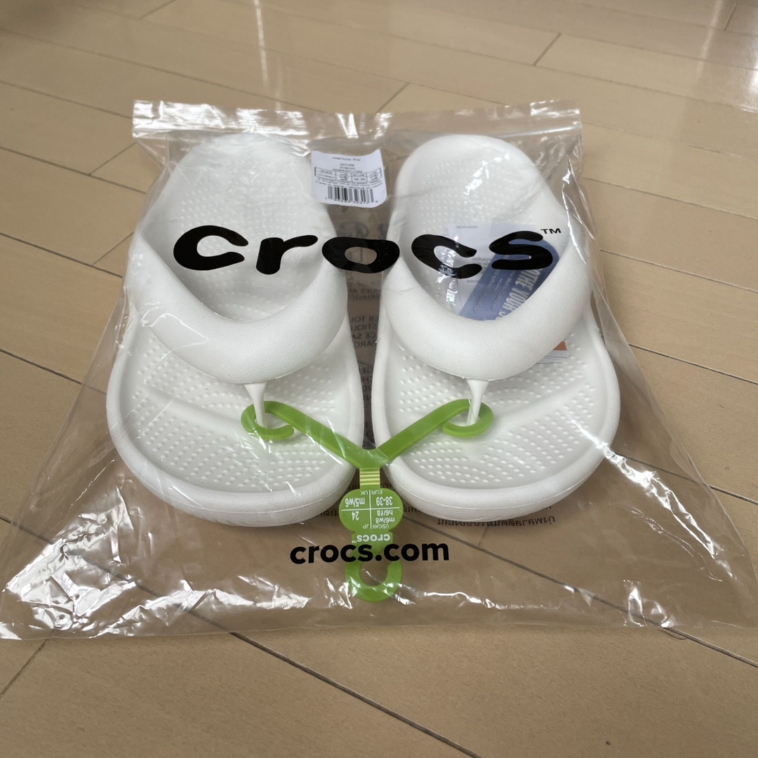 crocs(クロックス)の新品　CROCS メロウ リカバリー フリップ  M6 / W8  レディースの靴/シューズ(サンダル)の商品写真