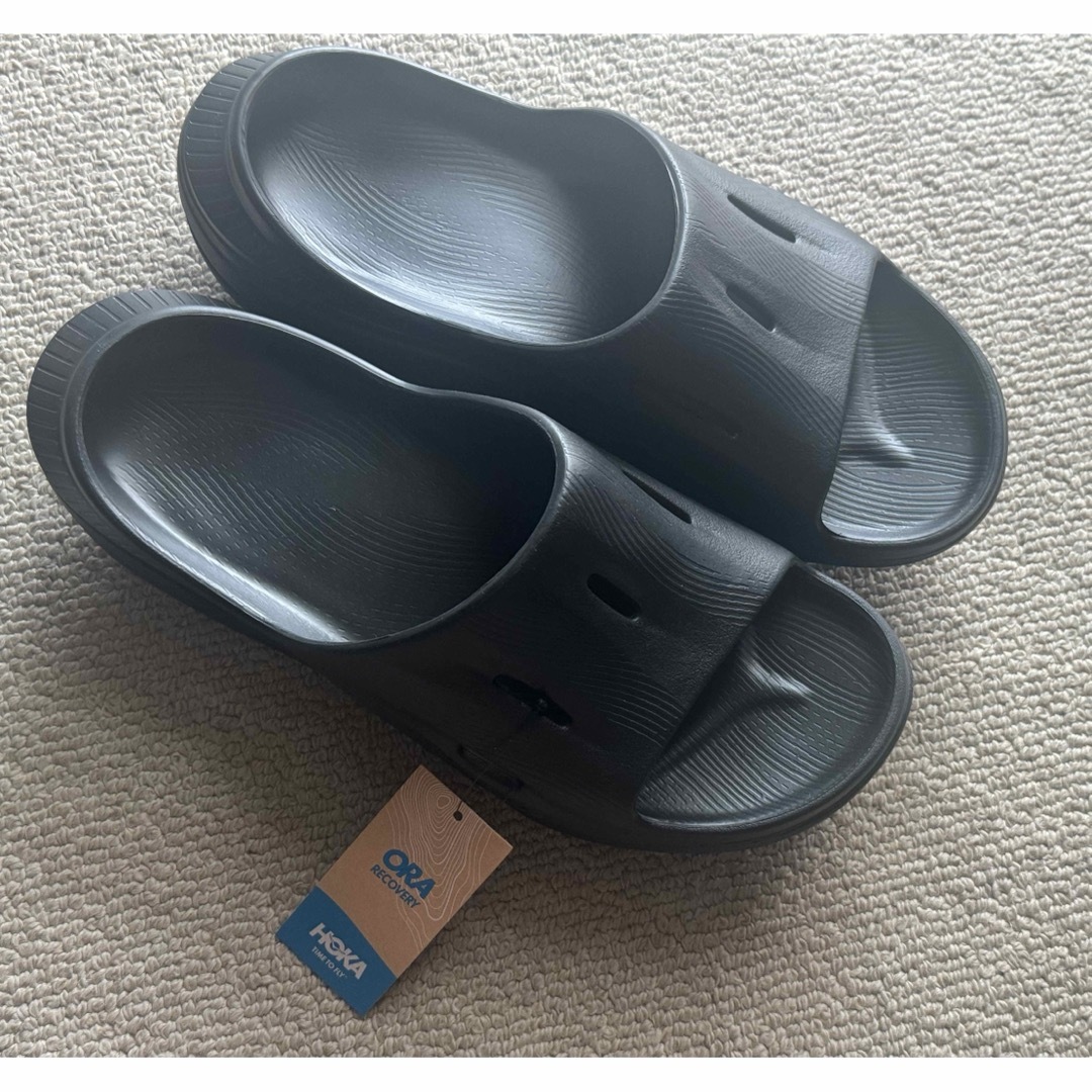 HOKA ONE ONE(ホカオネオネ)のホカオネオネ  ORA RECOVERY SLIDE 3 ブラック サンダル メンズの靴/シューズ(サンダル)の商品写真