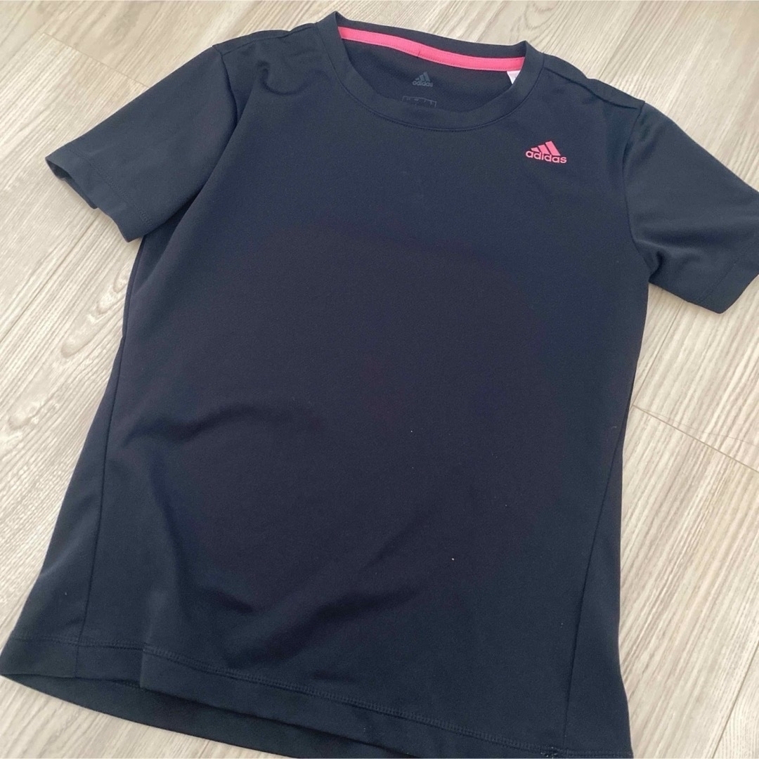 adidas(アディダス)のadidas tシャツ レディースのトップス(Tシャツ(半袖/袖なし))の商品写真