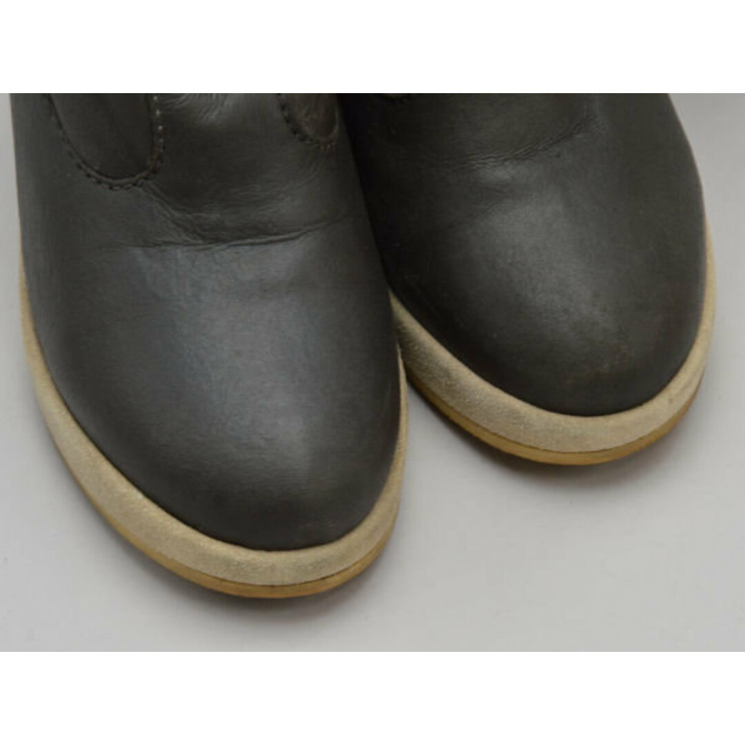 A.P.C(アーペーセー)のアーペーセー A.P.C. ムートンブーツ ダークブラウン レディース F-LSHOE4571 レディースの靴/シューズ(ブーツ)の商品写真