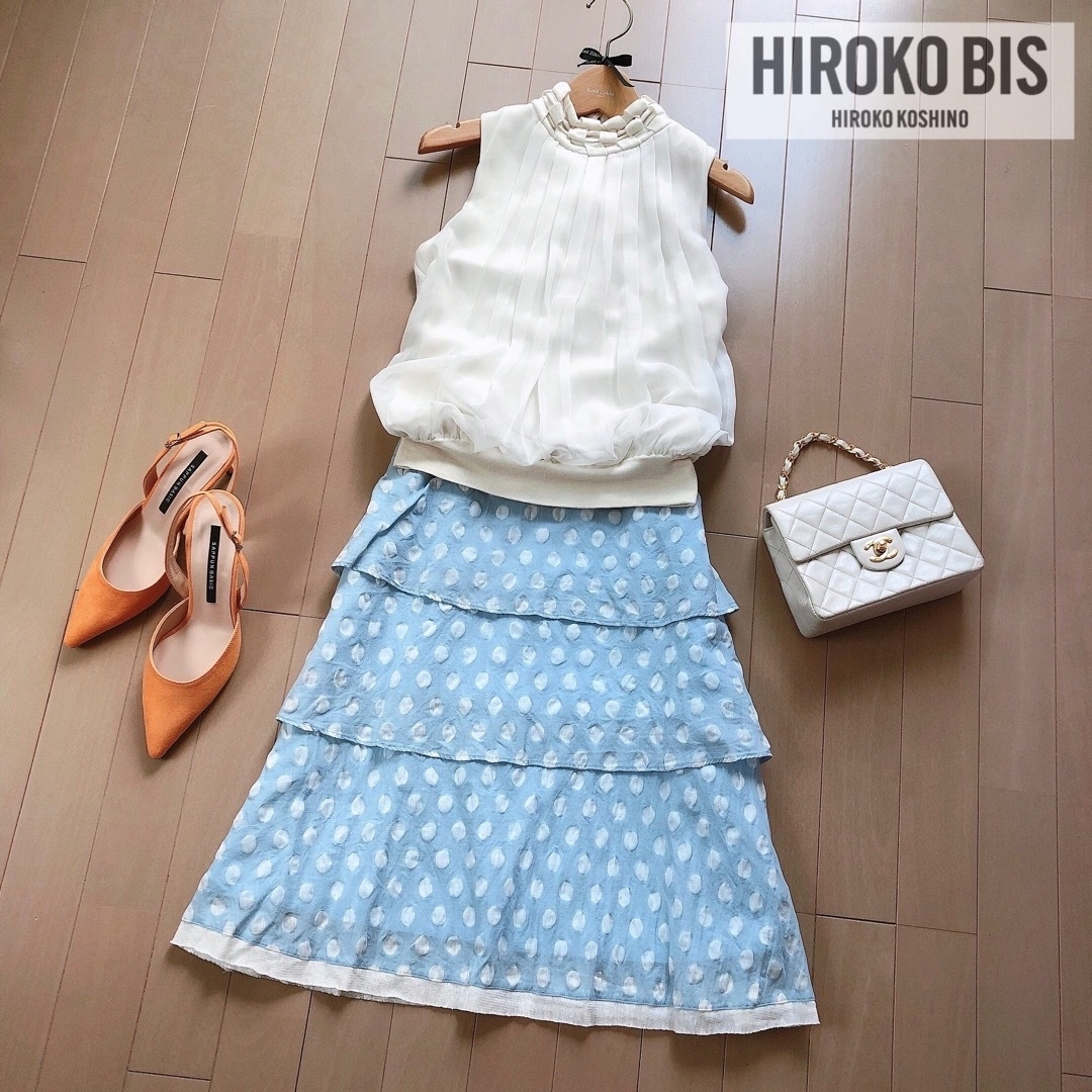 HIROKO BIS(ヒロコビス)のHIROKO BIS 上質❤︎レトロな❤︎ティアードスカート 水色 エムプルミエ レディースのスカート(ひざ丈スカート)の商品写真