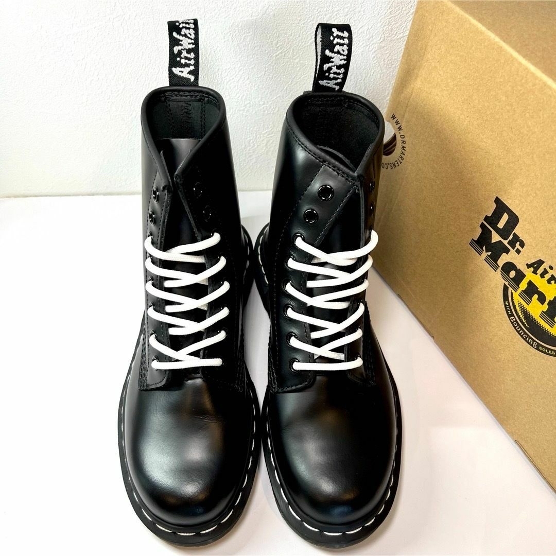 Dr.Martens(ドクターマーチン)のドクターマーチン ホワイトステッチ 8ホールブーツ UK4 23～23.5 黒 レディースの靴/シューズ(ブーツ)の商品写真