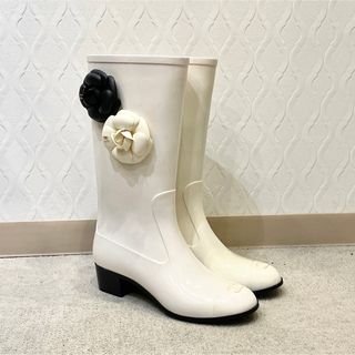 シャネル(CHANEL)のCHANEL シャネル カメリア ココマーク レインブーツ ホワイト(レインブーツ/長靴)