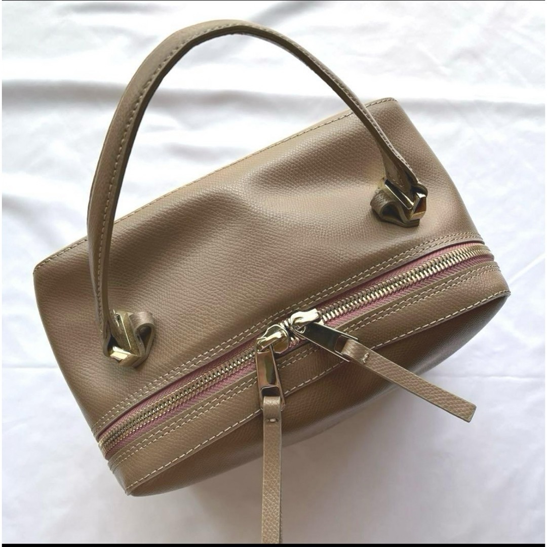 LIA NUMA リアヌマ イタリアンレザー 撥水2wayショルダーバッグ レディースのバッグ(ショルダーバッグ)の商品写真