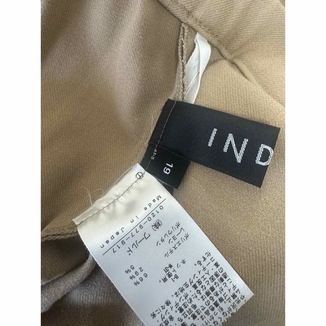 INDIVI(インディヴィ)の【大きいサイズ19】美品 INDIVI ストレッチ ツータック テーパードパンツ レディースのパンツ(カジュアルパンツ)の商品写真