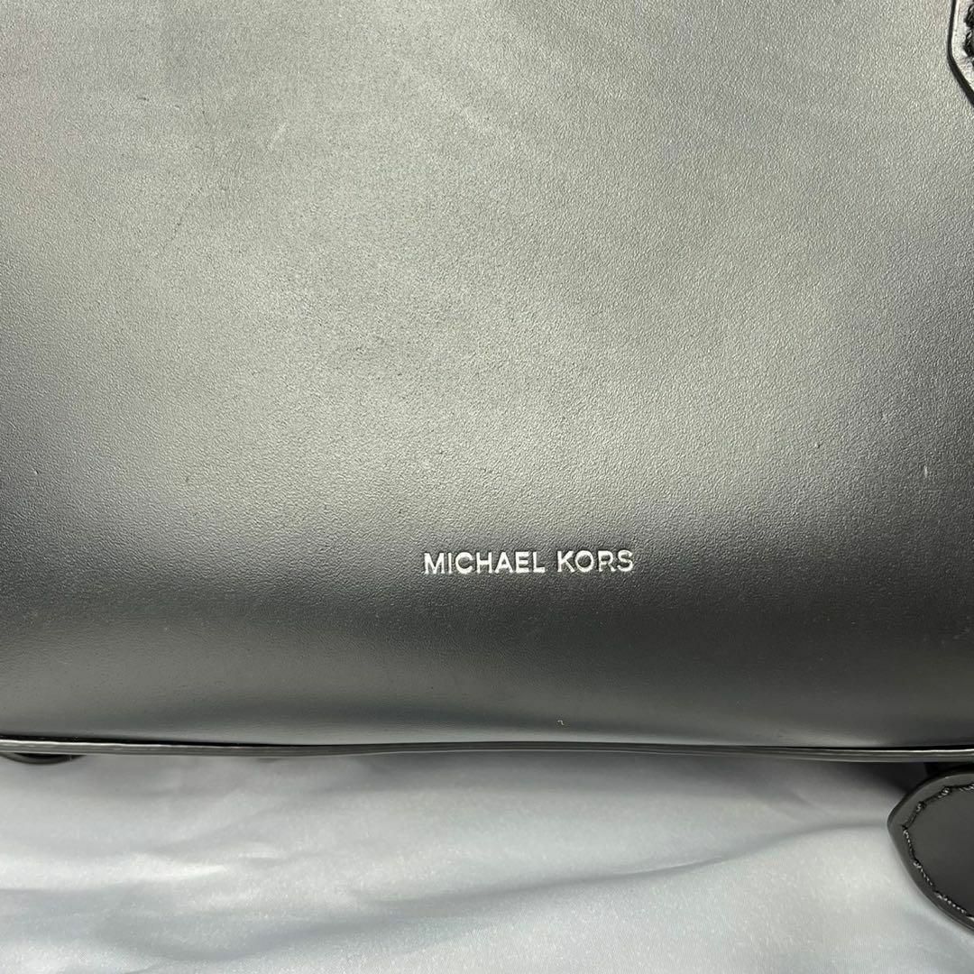 Michael Kors(マイケルコース)の【美品・保存袋付】マイケルコース　ブラック　レザー　2wayハンドバッグ レディースのバッグ(ハンドバッグ)の商品写真