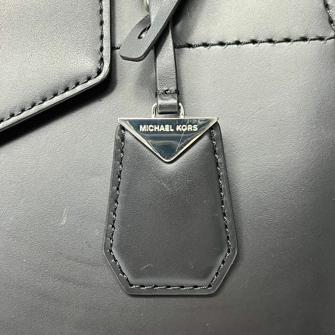 Michael Kors(マイケルコース)の【美品・保存袋付】マイケルコース　ブラック　レザー　2wayハンドバッグ レディースのバッグ(ハンドバッグ)の商品写真