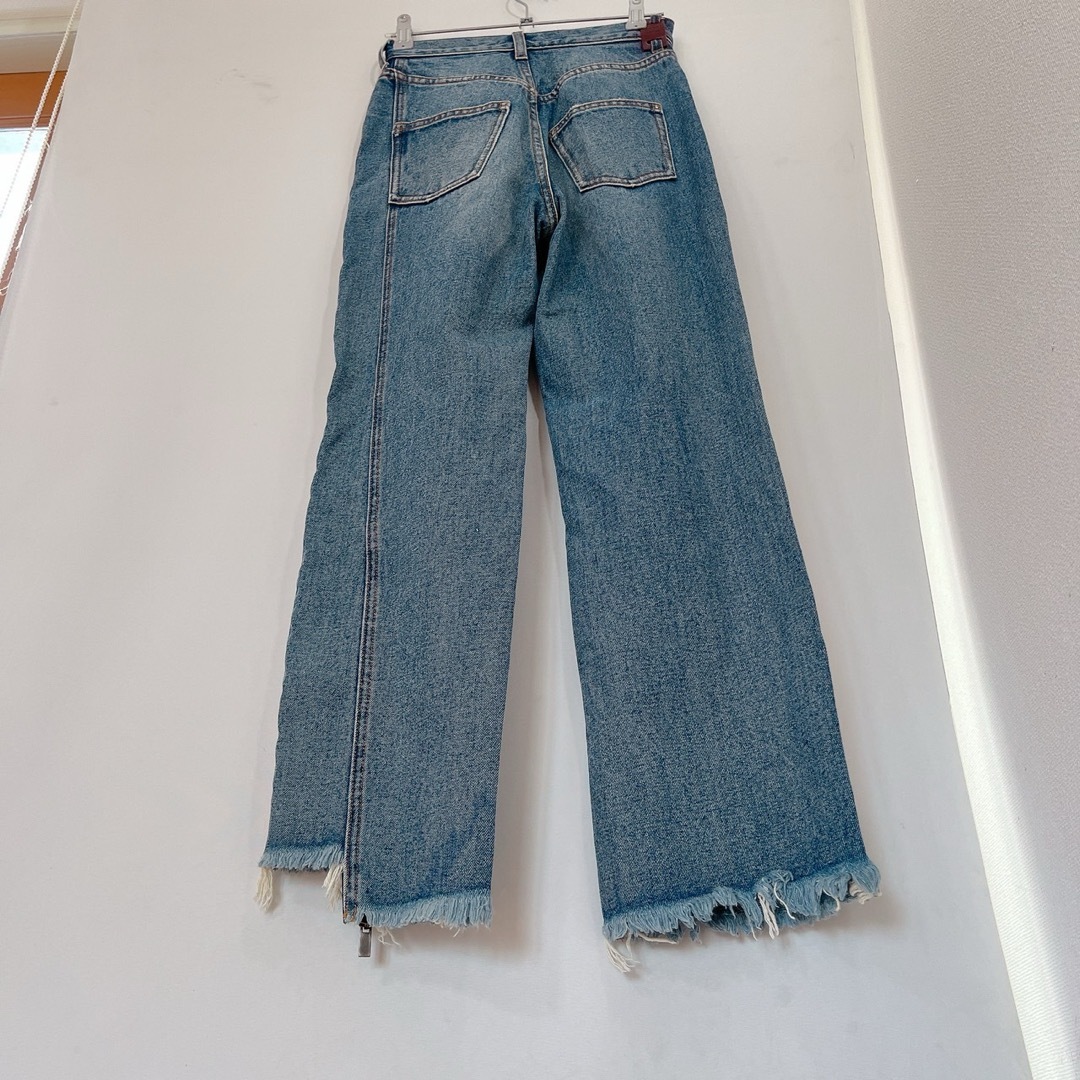 Ameri VINTAGE(アメリヴィンテージ)の【美品♡】AMERI ZIPPER STRAIGHT DENIM デニム　アシメ レディースのパンツ(デニム/ジーンズ)の商品写真