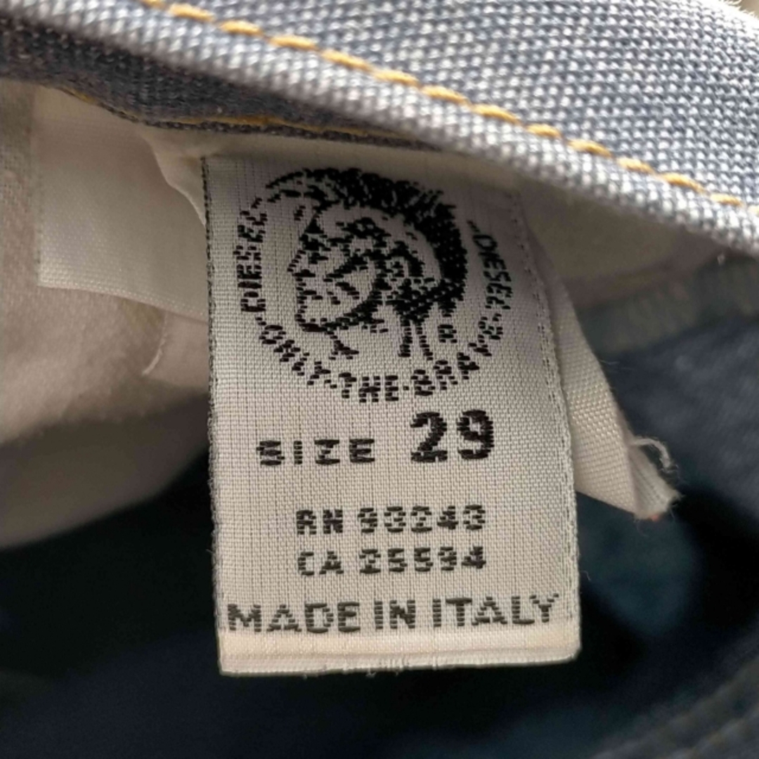 DIESEL(ディーゼル)のDIESEL(ディーゼル) MADE IN ITALY ボタンフライデニム レディースのパンツ(デニム/ジーンズ)の商品写真