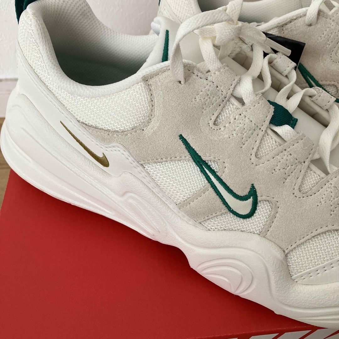 NIKE - ナイキ ウィメンズ テックヘラ 28.5㎝ 新品の通販 by NIKE - ナイキ ウィメンズ テックヘラ 28.5㎝ 新品の通販 by