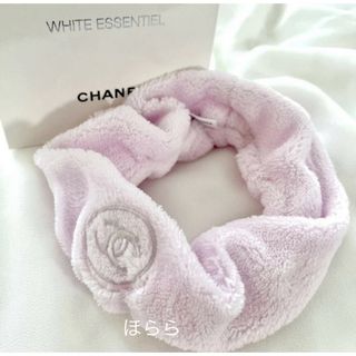 シャネル(CHANEL)のシャネル ノベルティ シュシュ ヘアバンドCHANELロゴベビーピンク非売品新品(ヘアゴム/シュシュ)