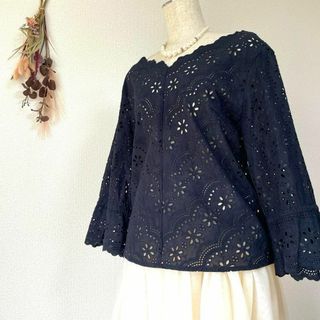 アプワイザーリッシェ(Apuweiser-riche)のアプワイザーリッシェ 花柄 総柄 カットワーク カットソー 2way スカラップ(Tシャツ(長袖/七分))