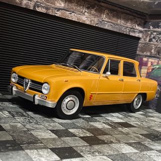 アルファロメオ(Alfa Romeo)の1/18 PMA アルファロメオ ジュリア スーパー 1300 ベルリーナ(ミニカー)