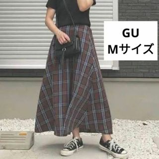 ジーユー(GU)のGU　チェックフレアロングスカート　ダークブラウン　M(ロングスカート)