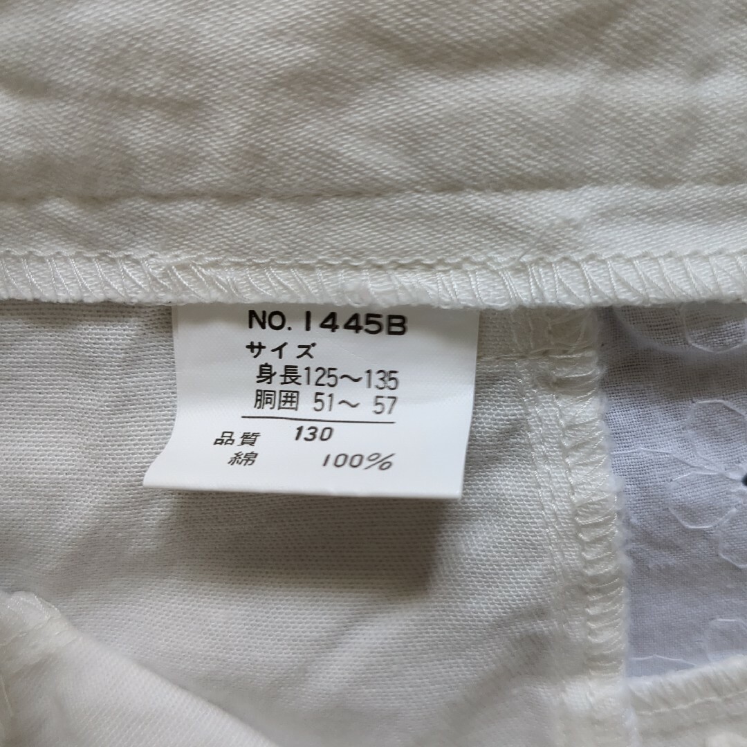 キッズ　スカート　日本製　２枚セット　130cm　ホワイト　ペチコート付き キッズ/ベビー/マタニティのキッズ服女の子用(90cm~)(スカート)の商品写真