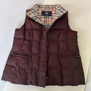 バーバリー(BURBERRY)のバーバリーロンドン　ダウンベスト　ボルドー　ノバチェック(ダウンベスト)