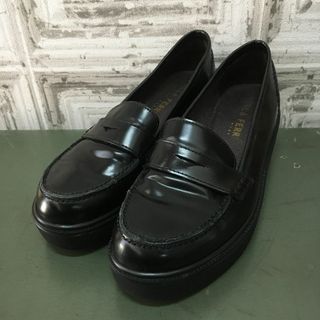 バーニーズニューヨーク(BARNEYS NEW YORK)のPAOLA FERRI　パオラフェリー　靴　USED　11372(ローファー/革靴)