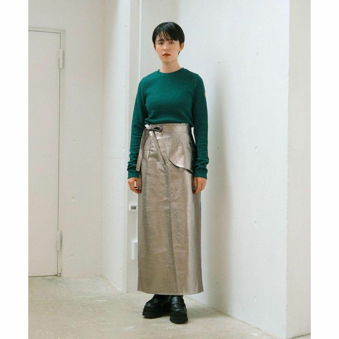 ティーナジョジュン　フェイクレザー ペプラムスカート  シルバー　レディース　M レディースのスカート(ロングスカート)の商品写真