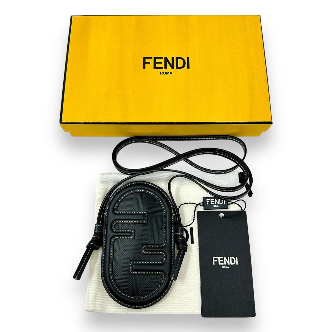 FENDI(フェンディ)のフェンディ フォンポーチ オーロック レザー ブラック 黒 ショルダーバッグ レディースのバッグ(ショルダーバッグ)の商品写真