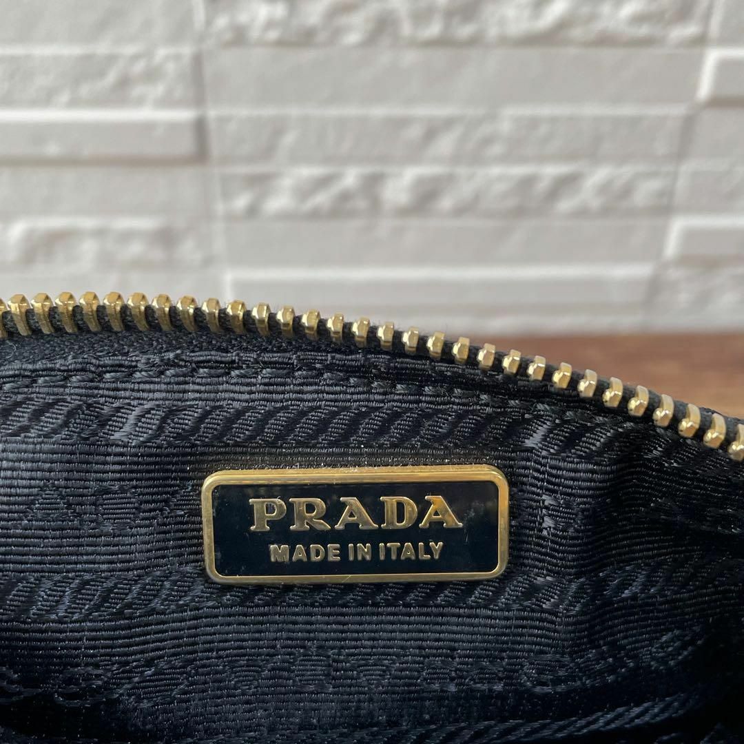 PRADA(プラダ)の良品 プラダ PRADA ロゴ ナイロン ミニ ポーチ ゴールド金具 ブラック その他のその他(その他)の商品写真