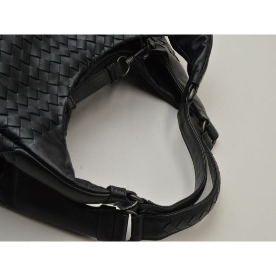 Bottega Veneta(ボッテガヴェネタ)のボッテガヴェネタ BOTTEGA VENETA イントレチャート ハンドバッグ ブラック レディース su_p e_u F-YA424 レディースのバッグ(ハンドバッグ)の商品写真