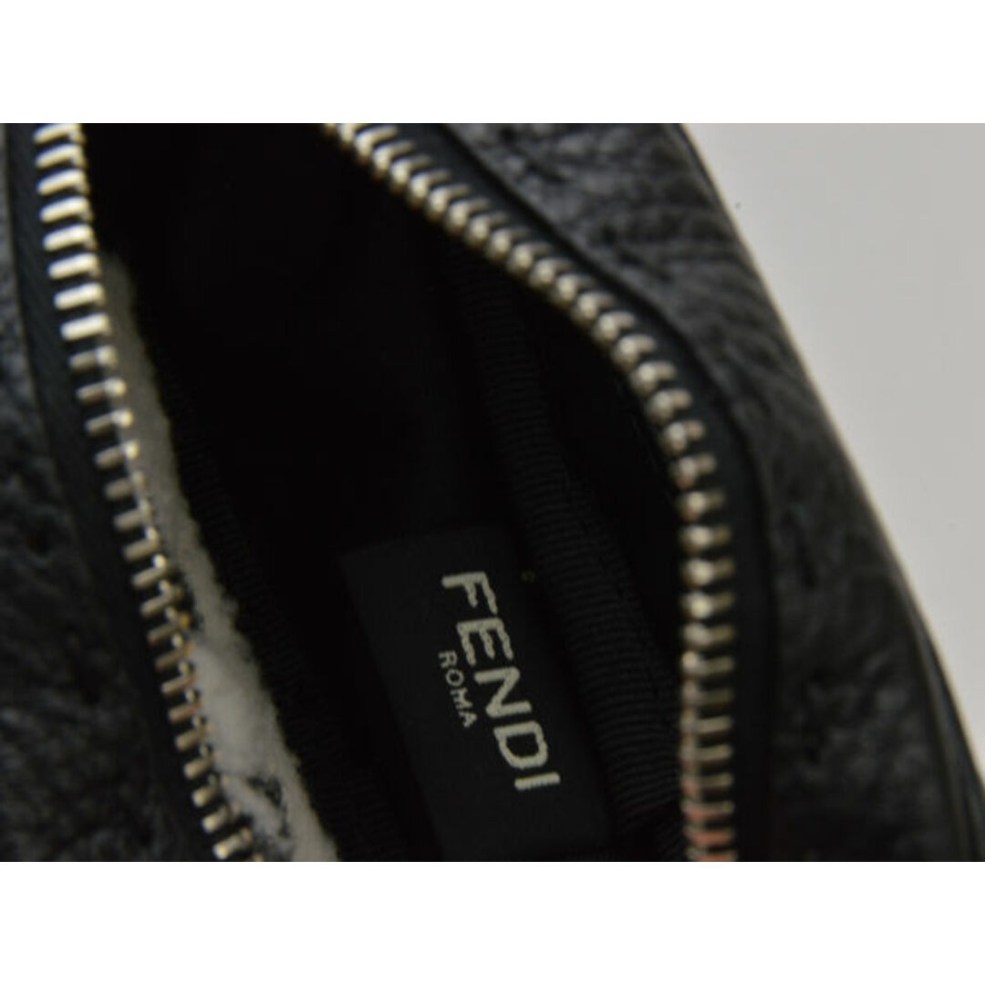 FENDI(フェンディ)のフェンディ FENDI ポーチ 小物入れ バッグチャーム レザー/ファー 7N0094 FFロゴ ブラック クリア ユニセックス su_p e_u F-YA495 レディースのファッション小物(ポーチ)の商品写真