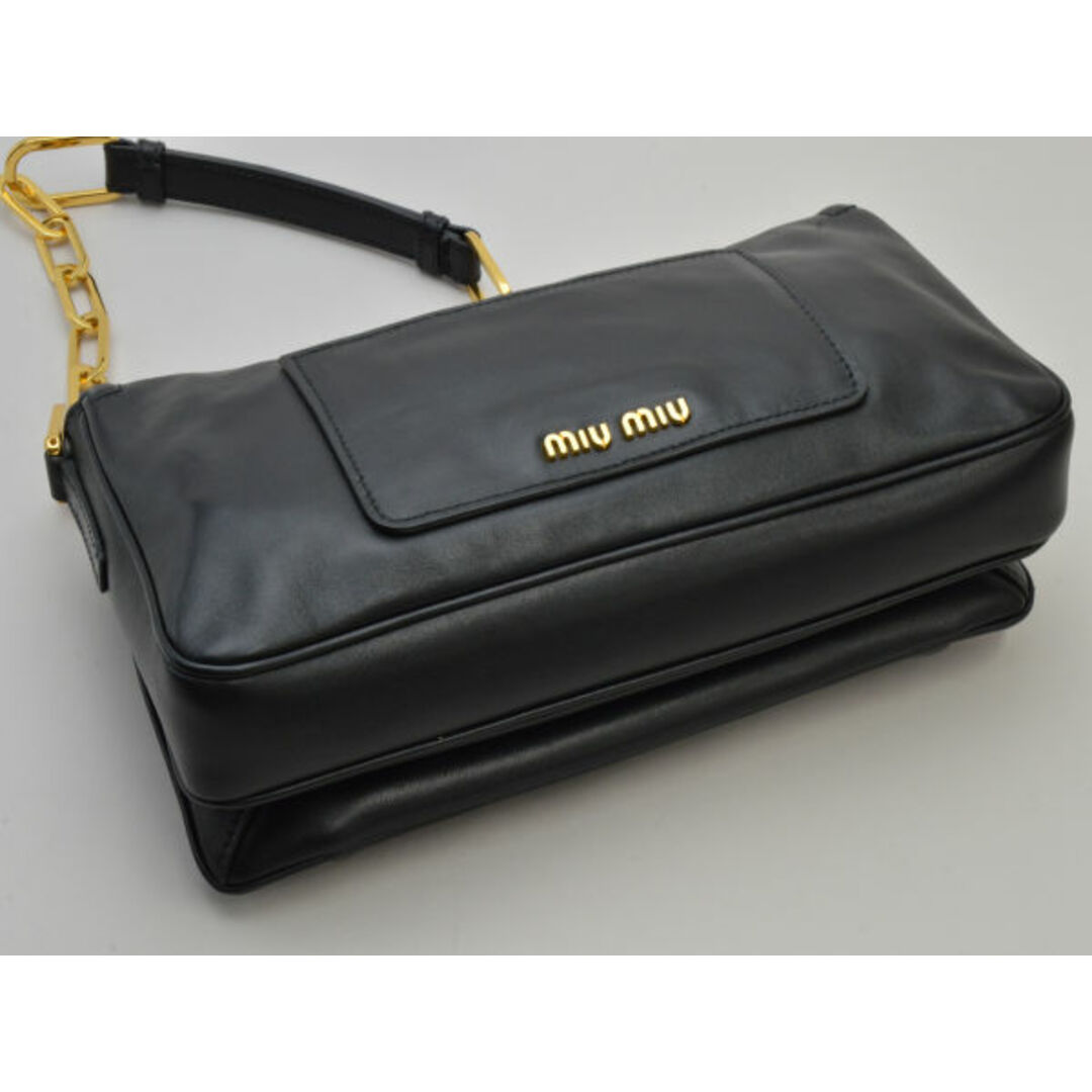 miumiu(ミュウミュウ)のミュウミュウ MIU MIU チェーンショルダーバッグ VITELLO SOFT レザー RR1936 ブラック ゴールド金具 レディース su_p e_u F-YA529 レディースのバッグ(ショルダーバッグ)の商品写真