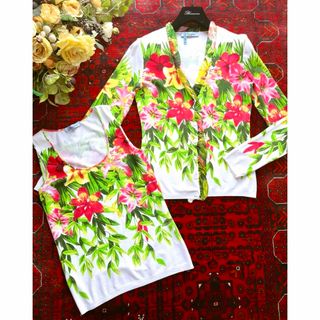 Blumarine - 定価8万 Blumarine ブルマリン 花柄 フラワー Blumarine - 定価8万 Blumarine ブルマリン 花柄 フラワー