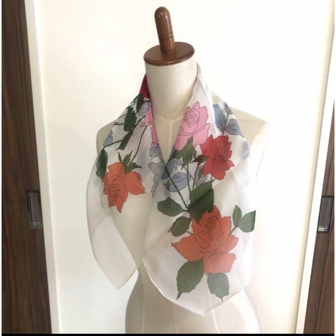 訳あり大特価！新品　日本製シフォンスカーフ レディースのファッション小物(バンダナ/スカーフ)の商品写真