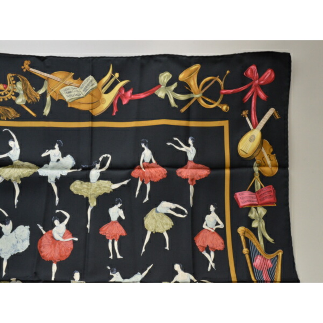 HERMES - エルメス HERMES カレ90 La Dance バレエの踊り子 HERMES - エルメス HERMES カレ90 La Dance バレエの踊り子