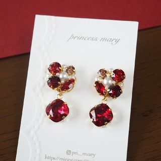 数量限定》大粒スカーレット♡贅沢レッドbijouピアス(ピアス)