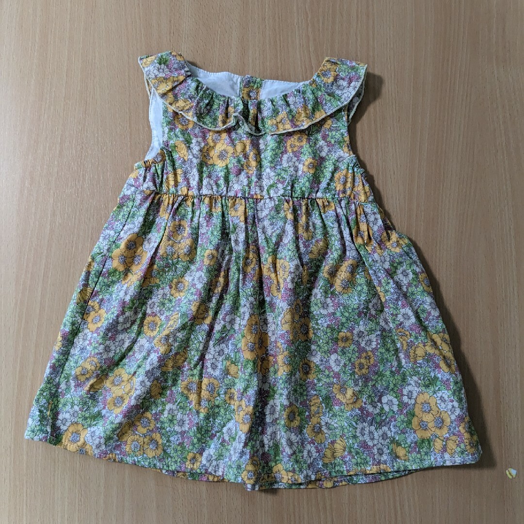 SLAP SLIP(スラップスリップ)のSLAPSLIP　スラップスリップ　ワンピース　90　花柄 キッズ/ベビー/マタニティのキッズ服女の子用(90cm~)(ワンピース)の商品写真